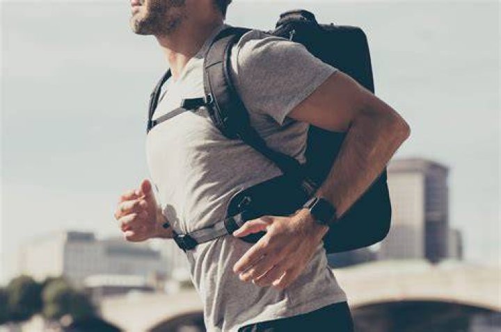 Can I backpack in Greece?